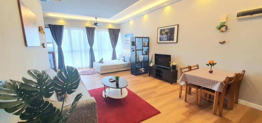 Regalia Suites Klcc View Rooftop Infinity Pool By Angkasa Homes Kuala Lumpur Exterior foto